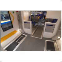 Innotrans 2018 - Trenitalia Hitachi Rock innen 18.jpg